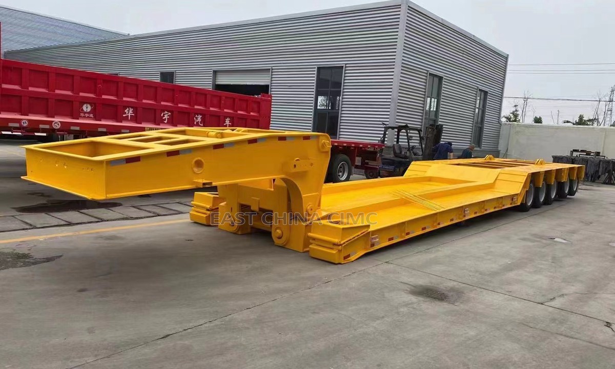 Gooseneck lowbed trailer Gooseneck lowbed trailer